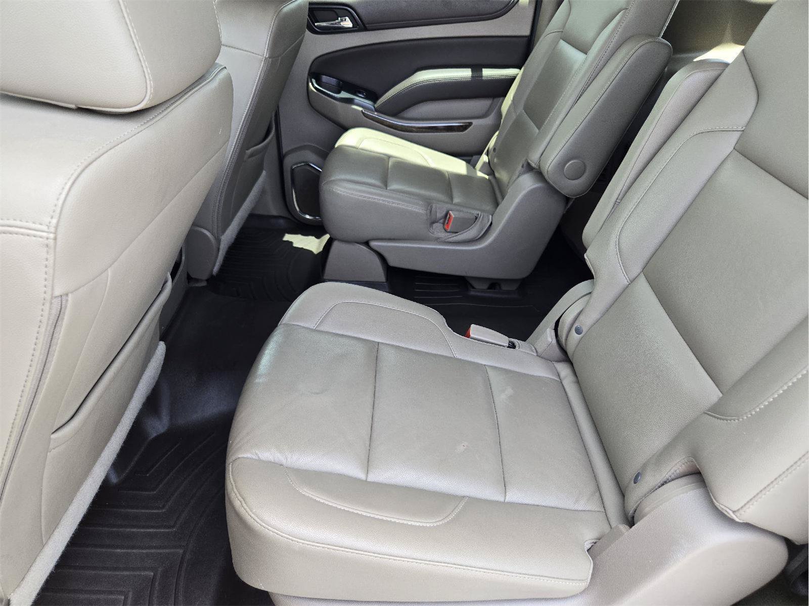 Used 2018 Chevrolet Suburban LT w/ Max Trailering Package RWD image 28