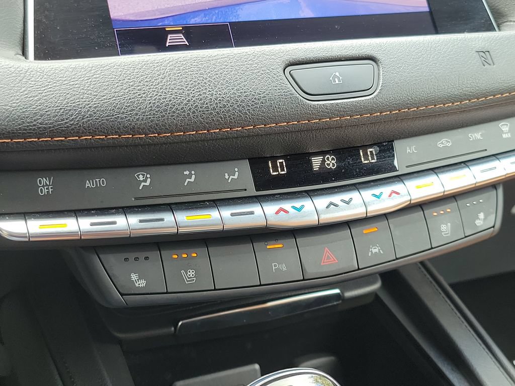 Used 2021 Cadillac XT4 Premium Luxury FWD image 24
