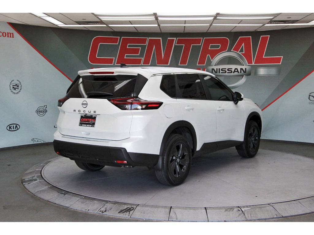New 2026 Nissan Rogue SV w/ Cold Weather Package FWD image 4