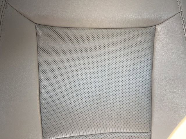 Used 2021 Ford Explorer Limited w/ Hybrid Equipment Group 310A image 40