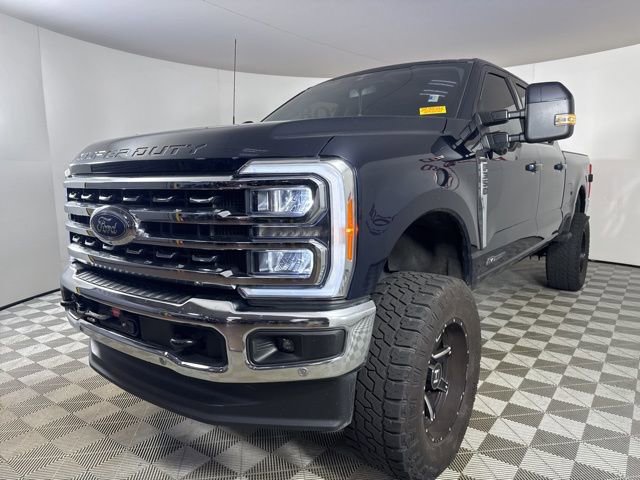 Used 2023 Ford F350 Lariat w/ Tow Technology Package image 4