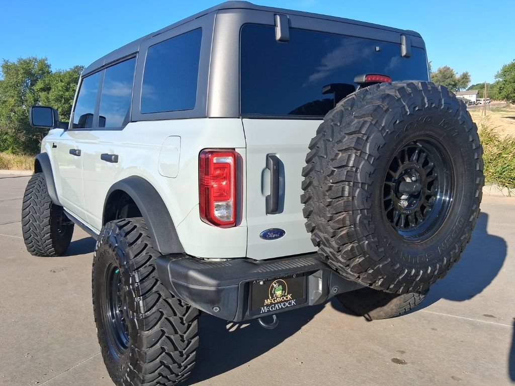 Used 2023 Ford Bronco Black Diamond AWD/4WD image 3