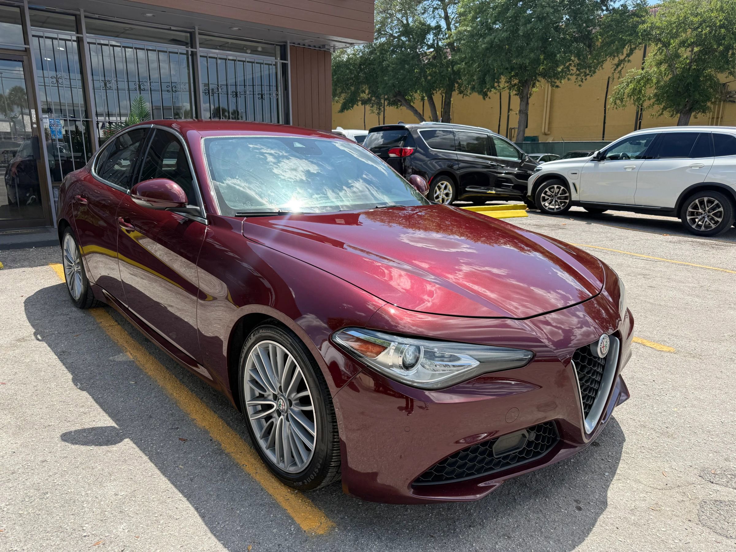 Used 2018 Alfa Romeo Giulia Ti w/ Quick Order Package 22Z Lusso RWD image 4