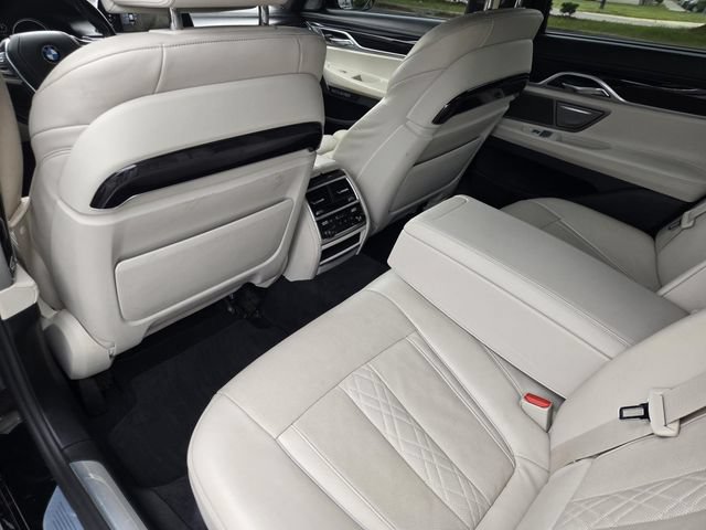 Used 2018 BMW 750i xDrive AWD/4WD image 28
