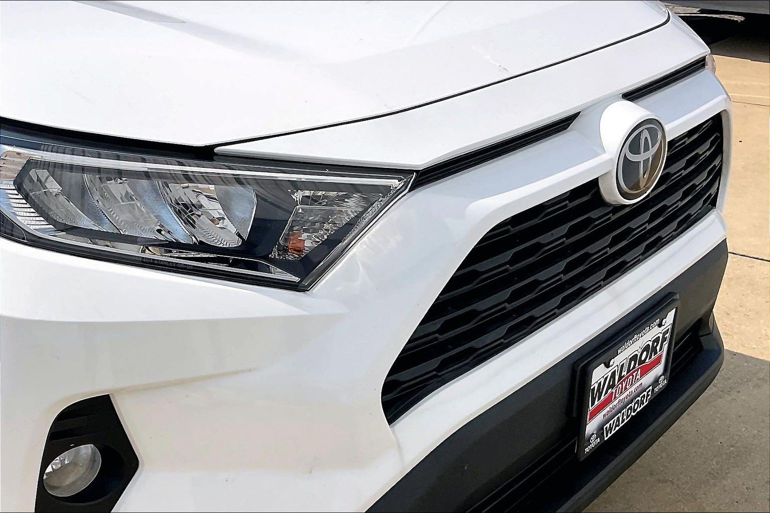 Used 2021 Toyota RAV4 XLE FWD image 34