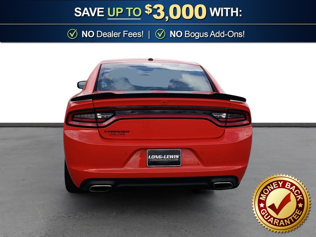 Used 2021 Dodge Charger SXT w/ Blacktop Package image 5