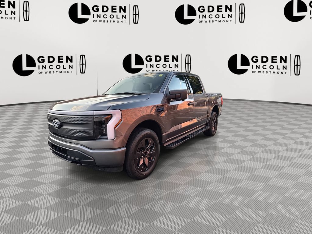 Used 2024 Ford F150 Lightning XLT AWD/4WD image 4