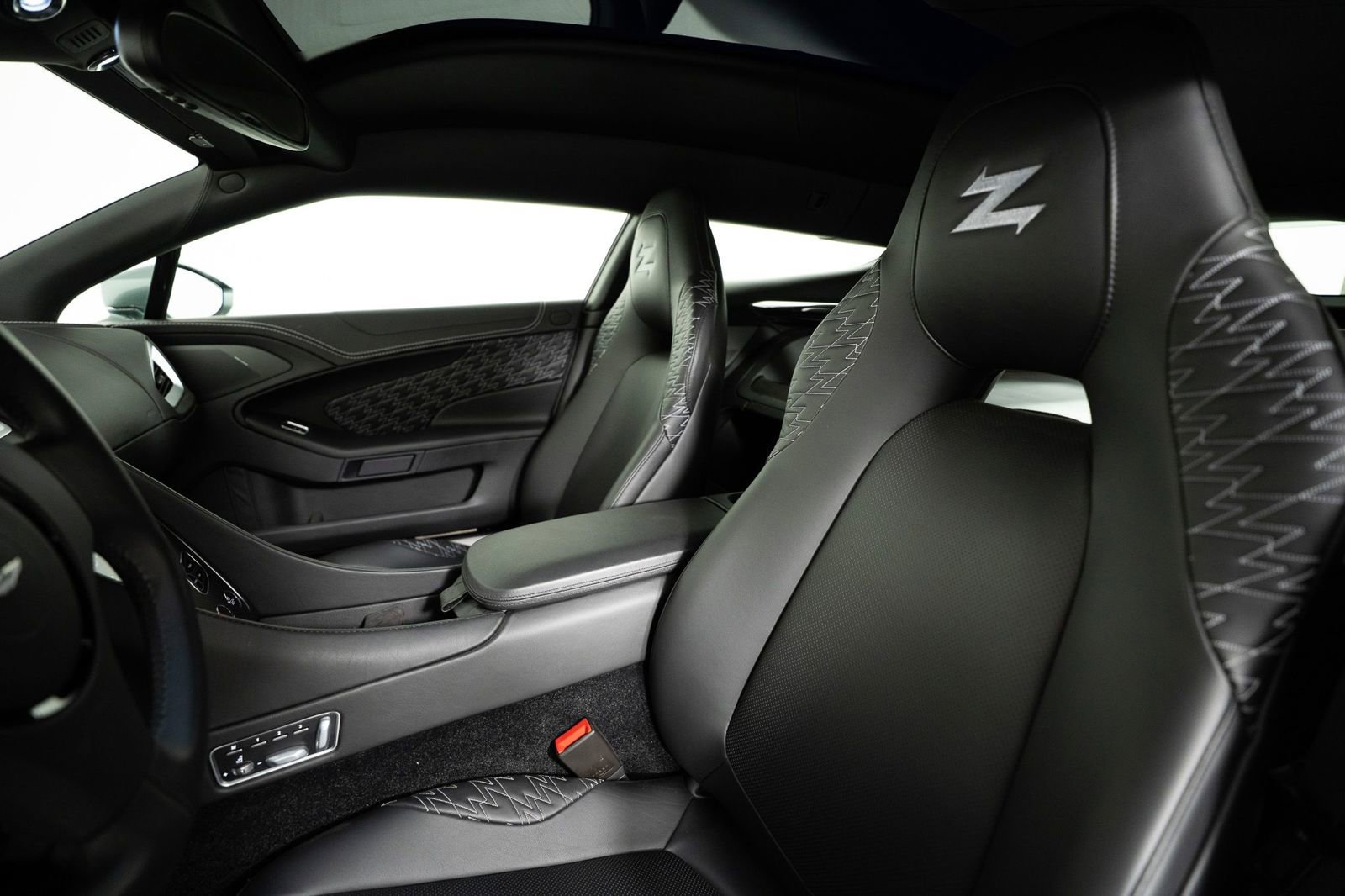 Used 2019 Aston Martin Vanquish Zagato image 41