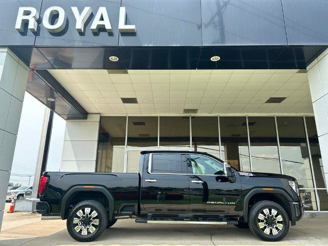 New 2026 GMC Sierra 2500 Denali w/ Denali Reserve Package AWD/4WD image 1