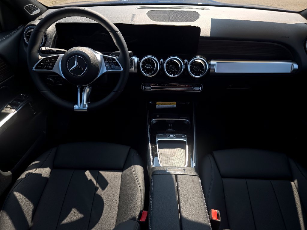 New 2026 Mercedes-Benz GLB 250 4MATIC image 22