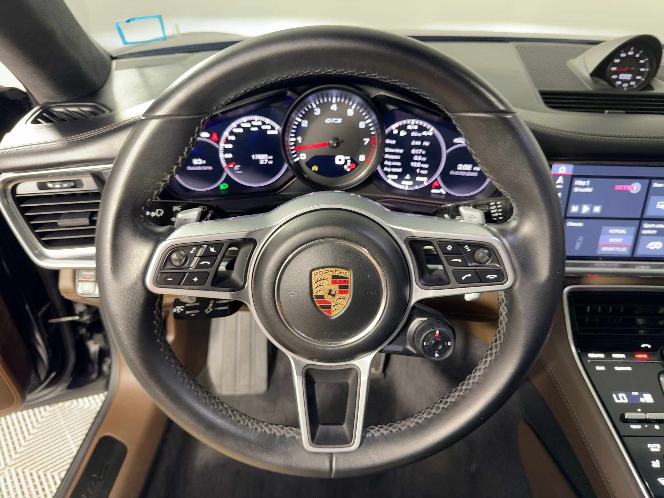 Certified 2020 Porsche Panamera GTS w/ Premium Package Plus image 18
