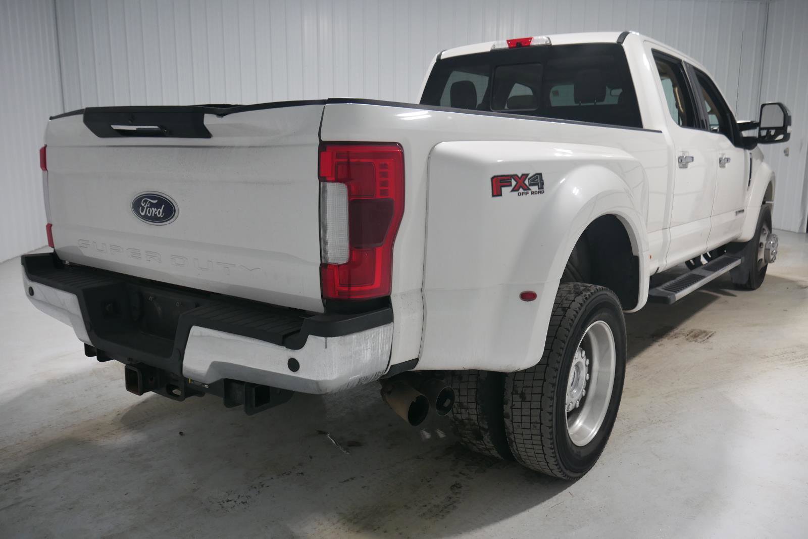 Used 2019 Ford F450 Lariat w/ Lariat Ultimate Package image 5