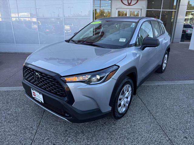 Certified 2023 Toyota Corolla Cross L AWD/4WD image 2