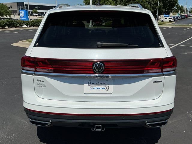 Used 2024 Volkswagen Atlas SEL AWD/4WD image 4