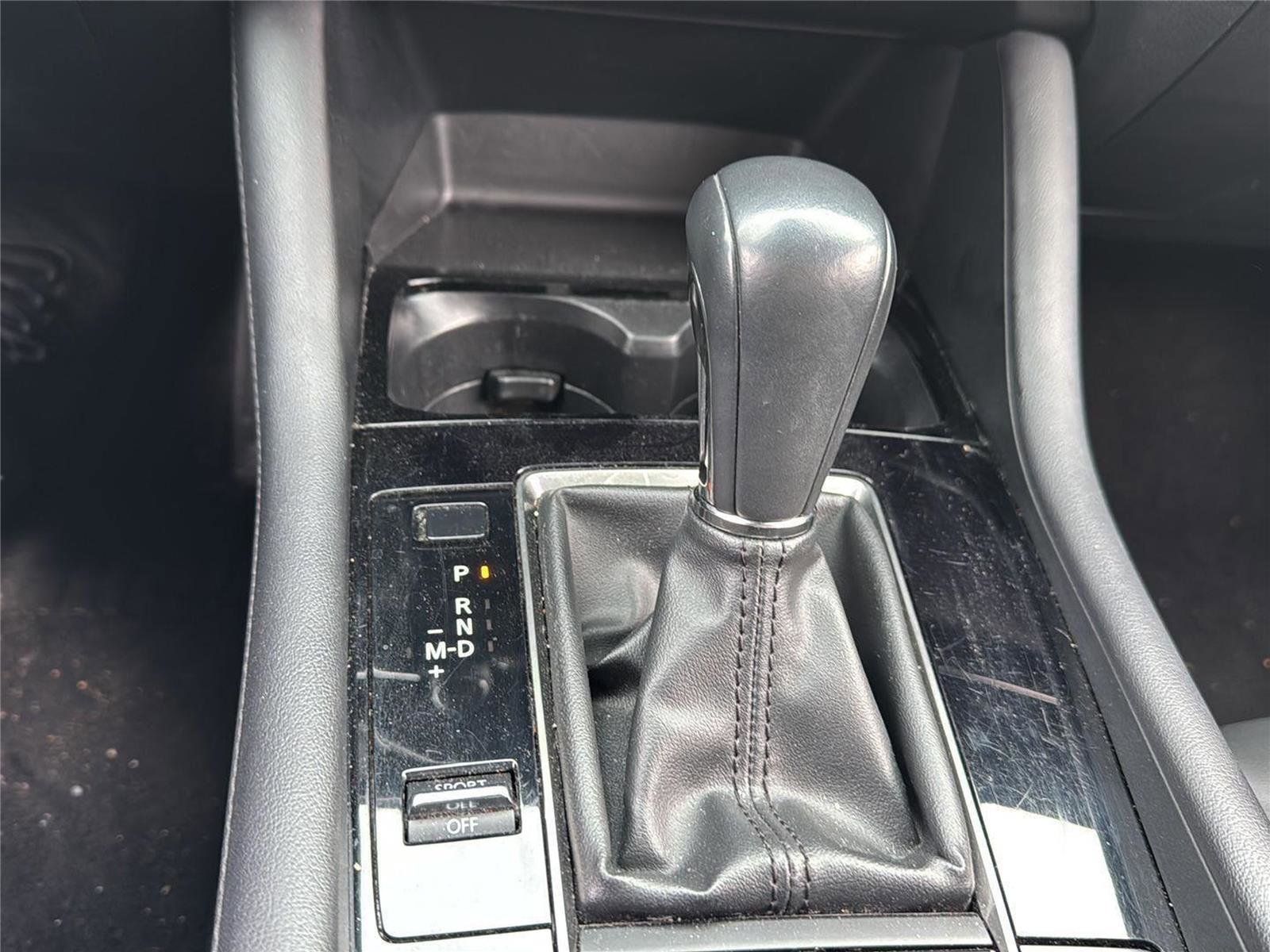 Used 2024 MAZDA MAZDA3 s image 22