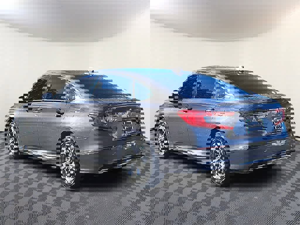 Used 2019 Honda Accord EX image 5