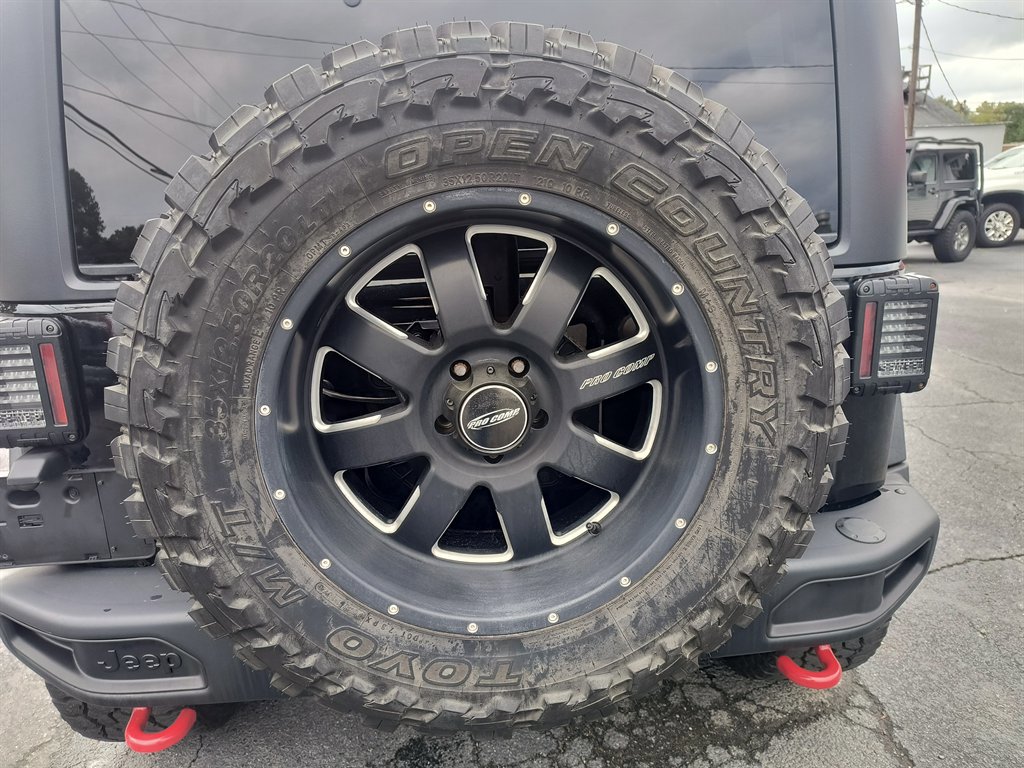 Used 2014 Jeep Wrangler Unlimited Rubicon image 13