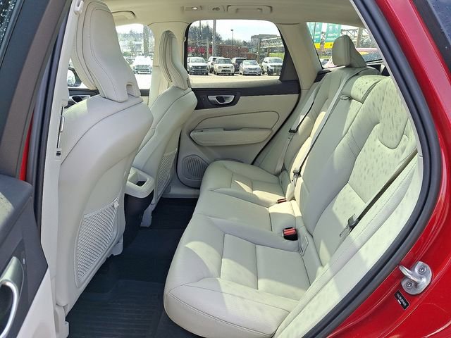 Used 2024 Volvo XC60 B5 Plus w/ Climate Package AWD/4WD image 10