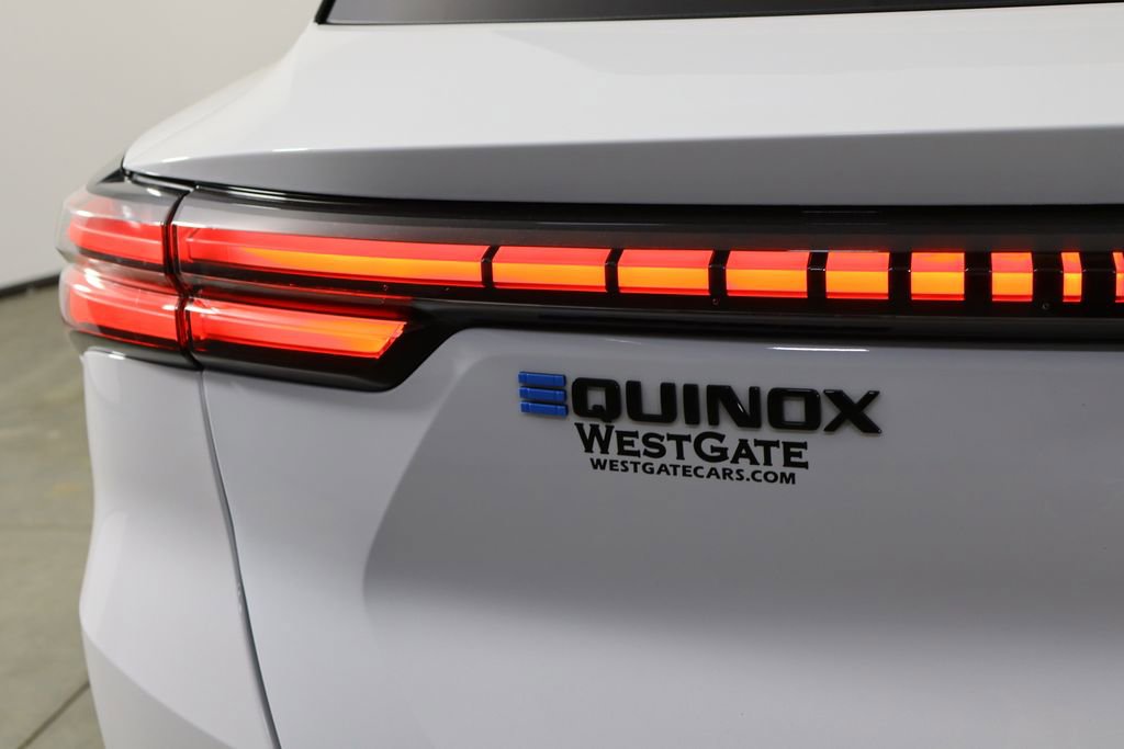 Used 2024 Chevrolet Equinox EV RS image 42