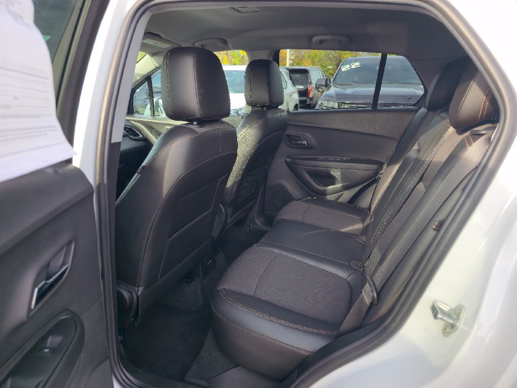 Certified 2019 Chevrolet Trax LT w/ LT Convenience Package FWD image 22