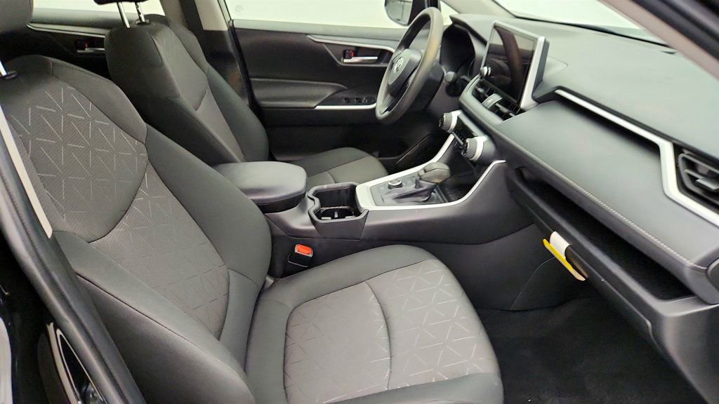 Used 2024 Toyota RAV4 AWD Hybrid image 22