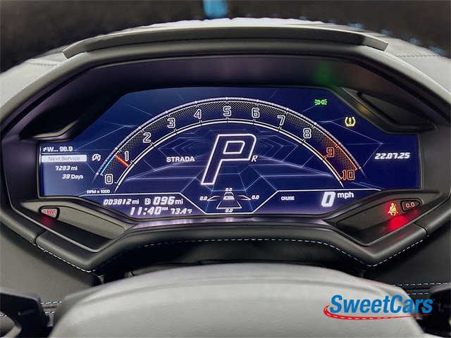 Used 2023 Lamborghini Huracan Tecnica image 17