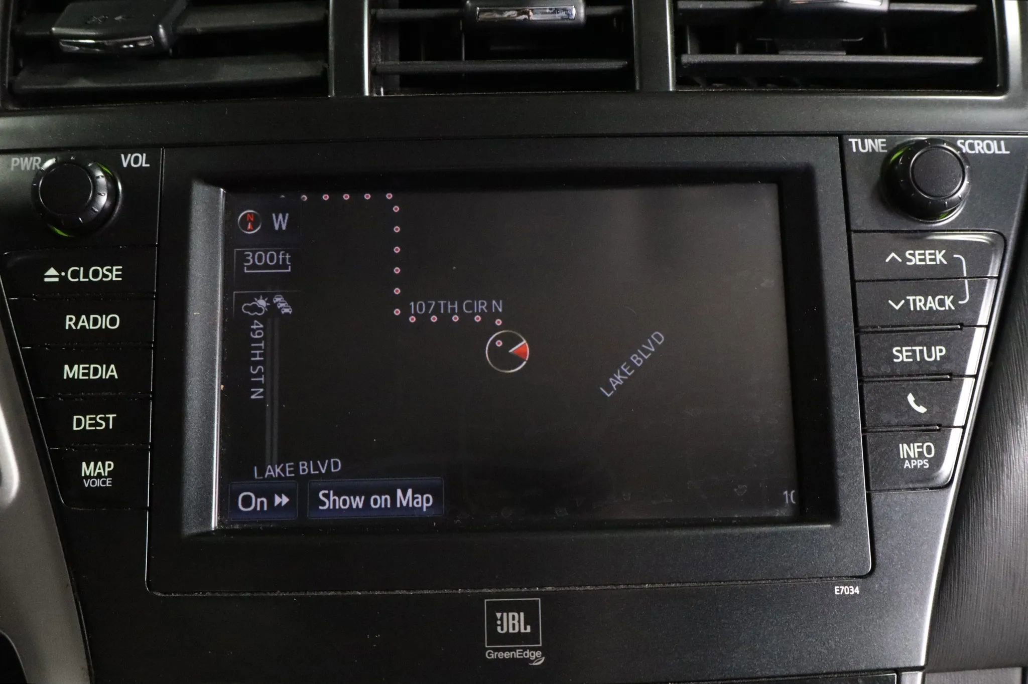 Used 2012 Toyota Prius V Five image 17