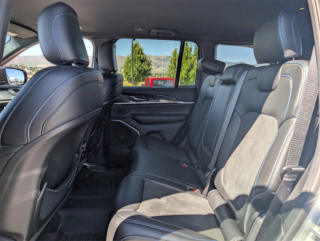 Used 2024 Jeep Grand Cherokee Trailhawk w/ Advanced Protech Group II image 15