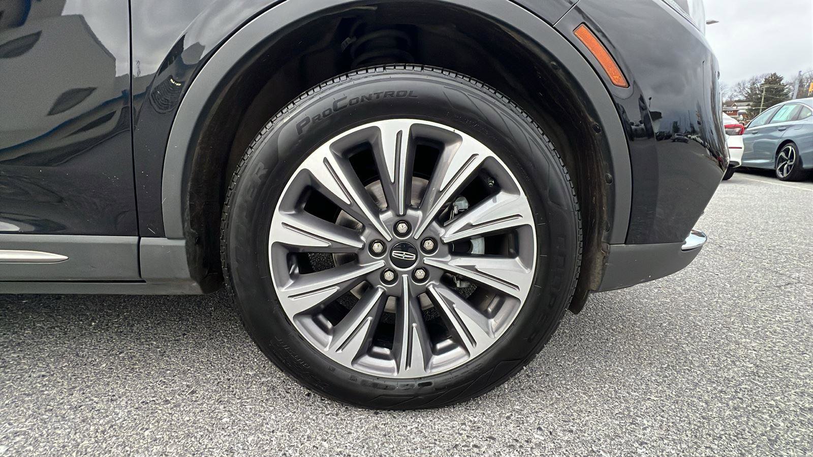 Used 2022 Lincoln Corsair Reserve w/ Elements Package image 11