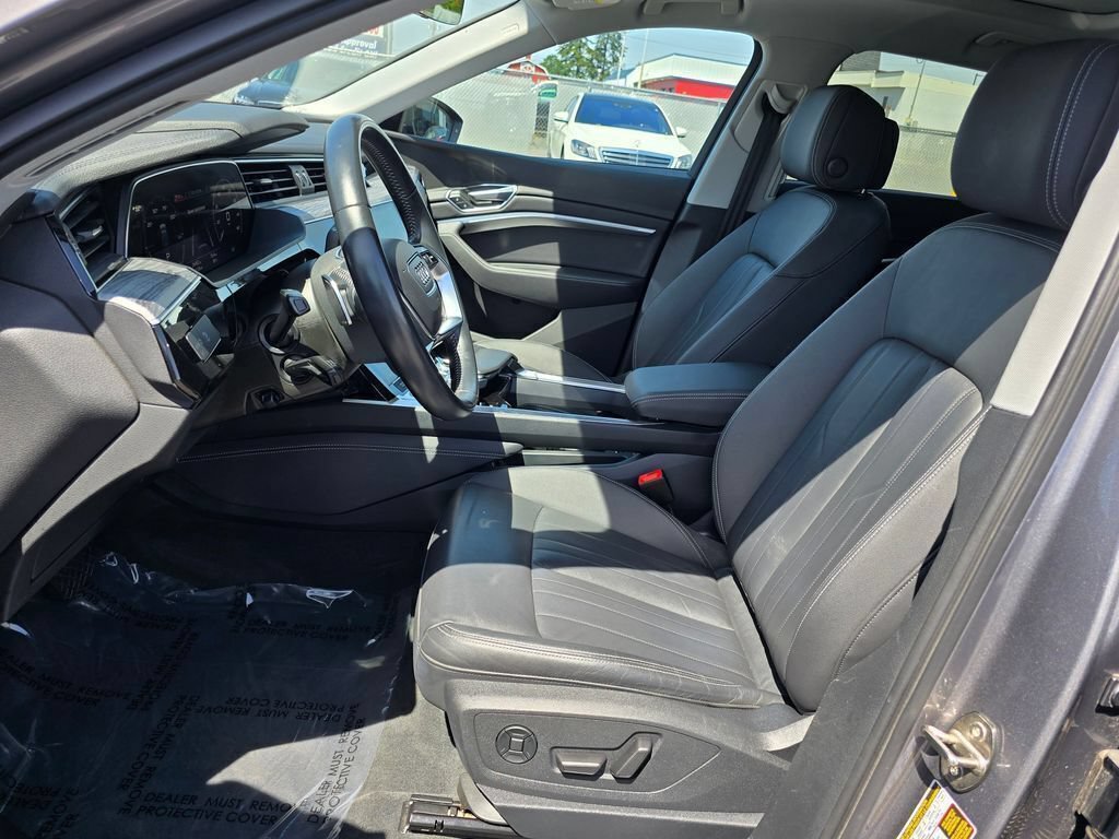 Used 2021 Audi e-tron Premium w/ Convenience Plus Package AWD/4WD image 26