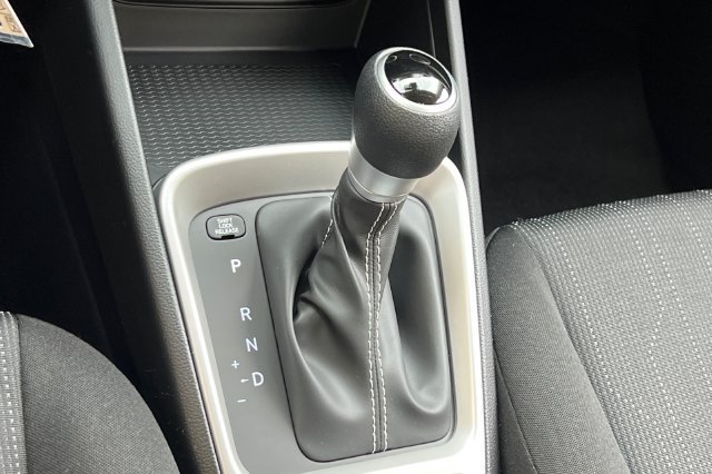 New 2026 Hyundai Venue SE FWD image 20