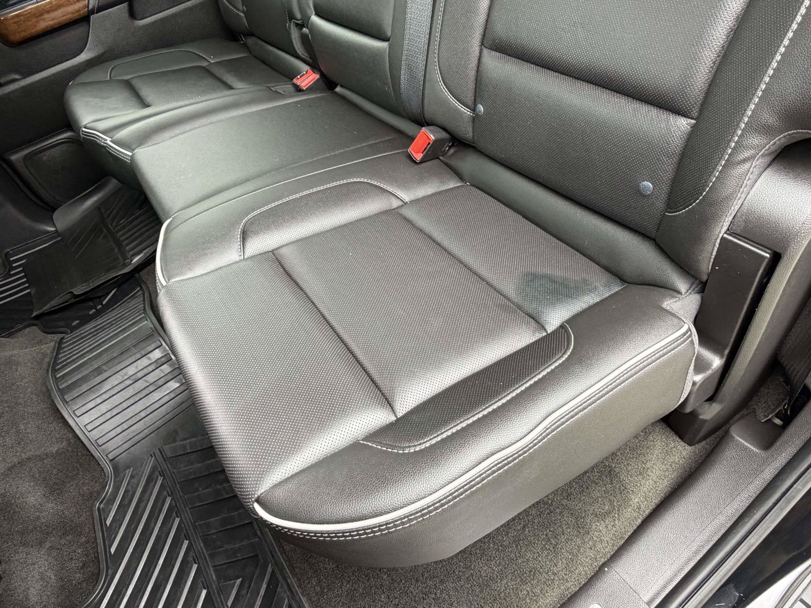Used 2018 Chevrolet Silverado 1500 High Country AWD/4WD image 31
