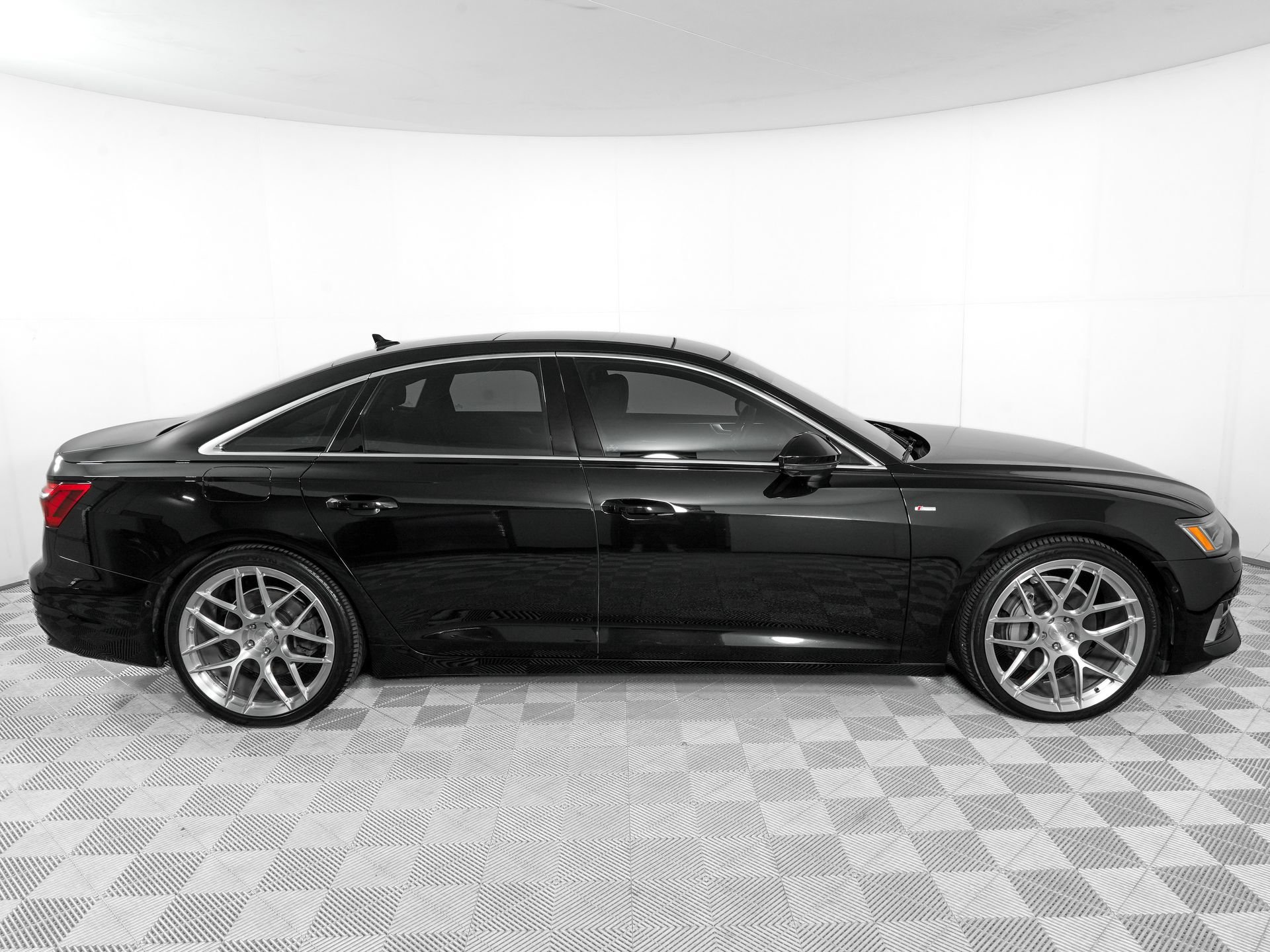 Used 2019 Audi A6 2.0T Premium Plus AWD/4WD image 4