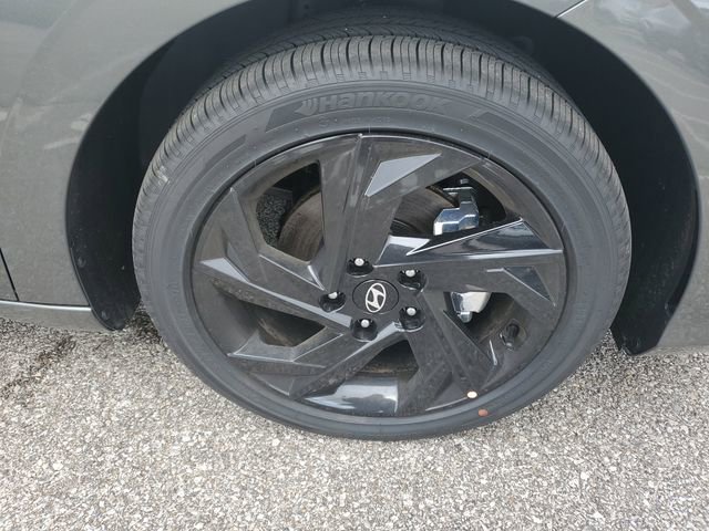 New 2026 Hyundai Elantra Sport image 6