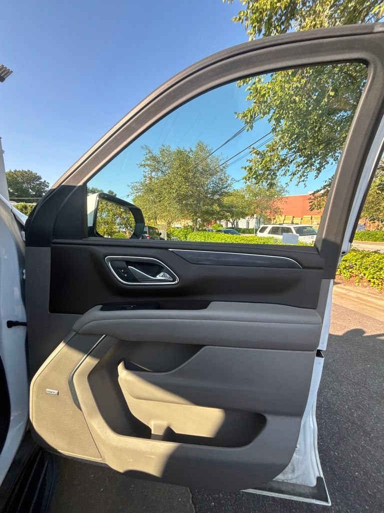 Used 2021 GMC Yukon XL SLT w/ Rear Media and Nav Package AWD/4WD image 22