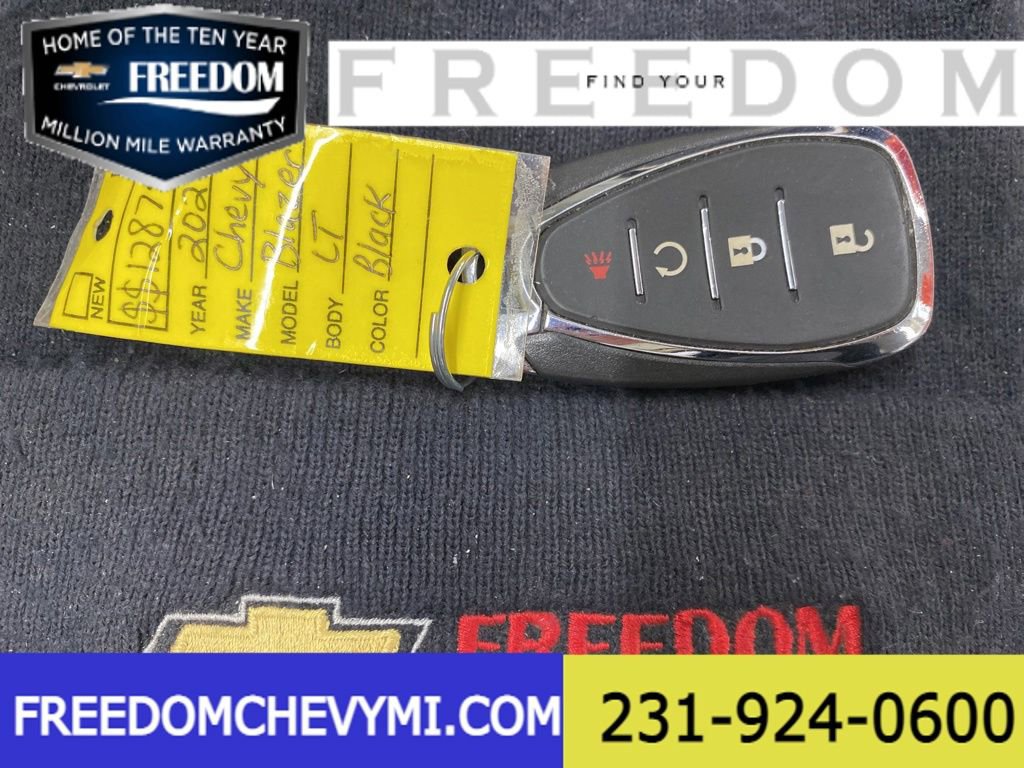 Used 2025 Chevrolet Blazer LT image 28