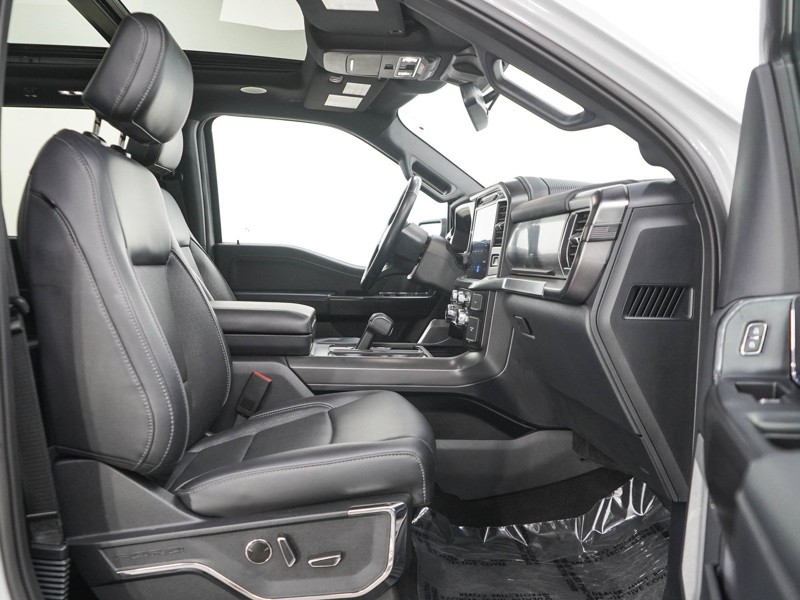 Used 2024 Ford F150 Lariat w/ Equipment Group 502A High AWD/4WD image 10