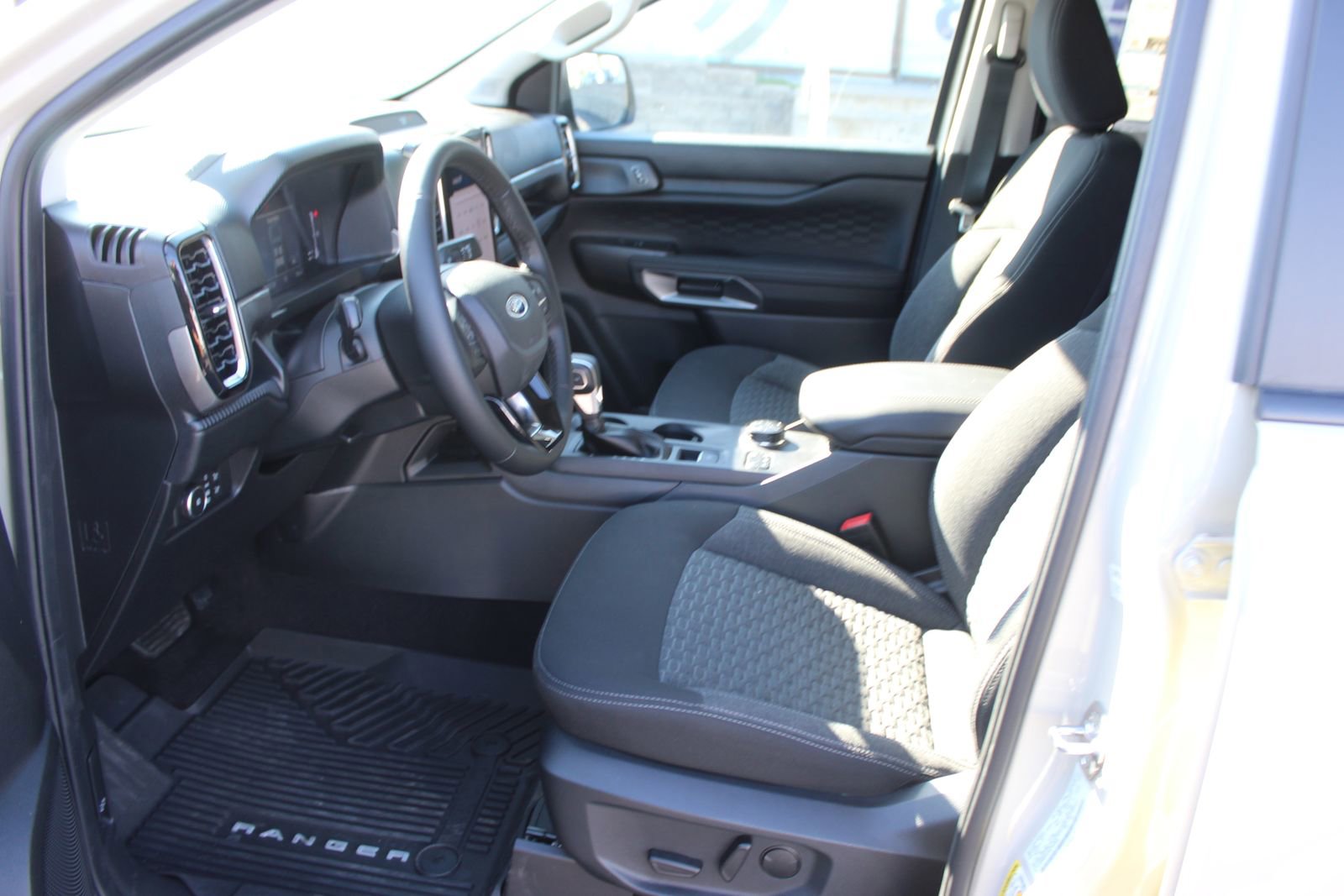 New 2025 Ford Ranger XLT w/ Equipment Group 301A High image 19