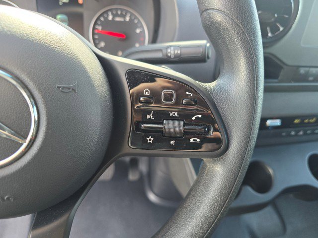Used 2021 Mercedes-Benz Sprinter 2500 image 28