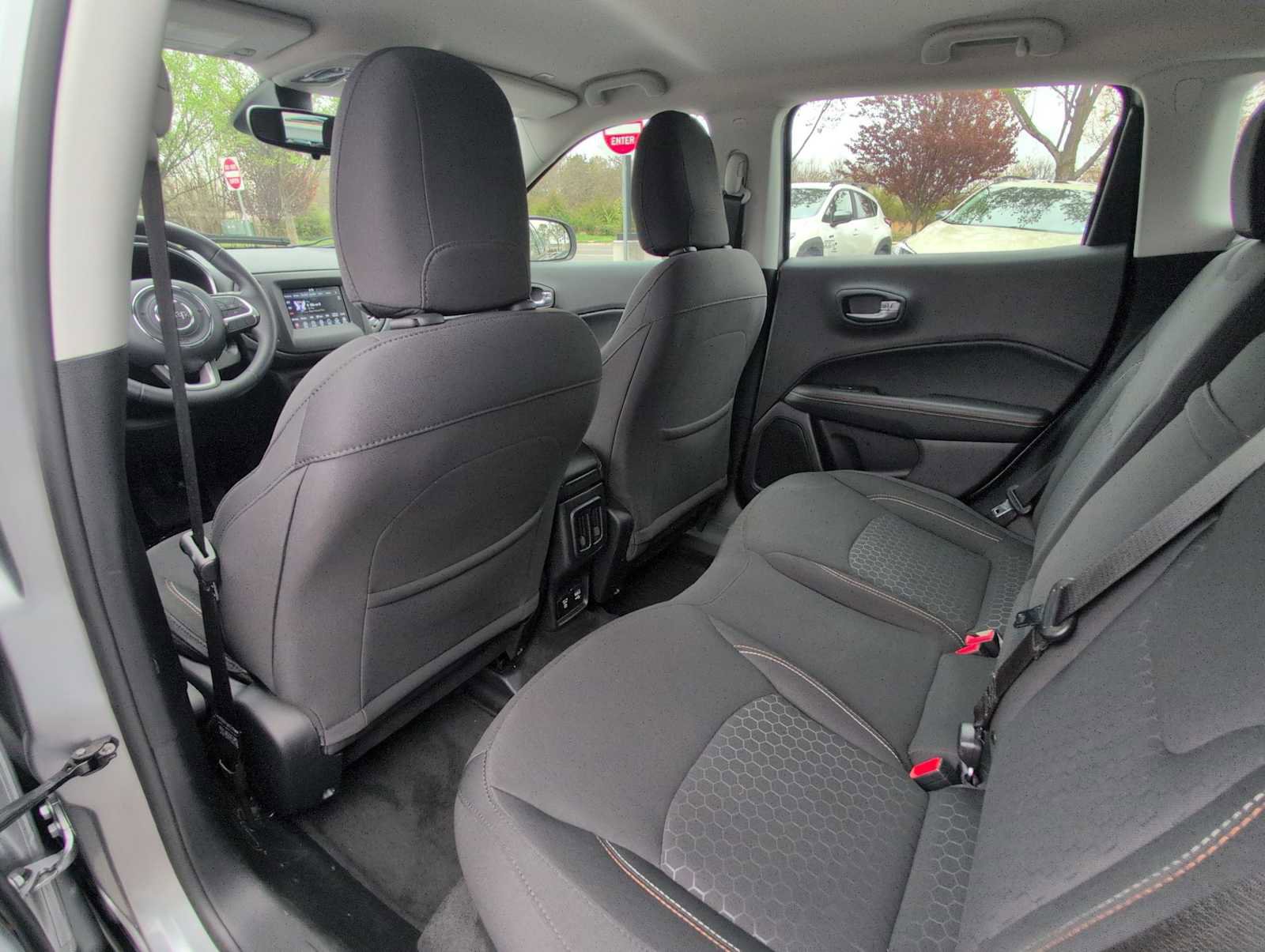 Used 2019 Jeep Compass Sport w/ Tech Group image 18