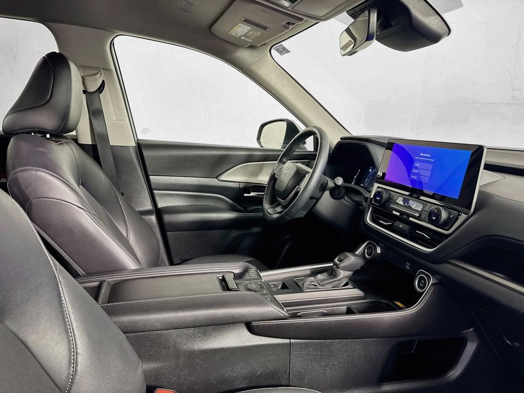 Used 2025 Toyota Grand Highlander FWD image 36