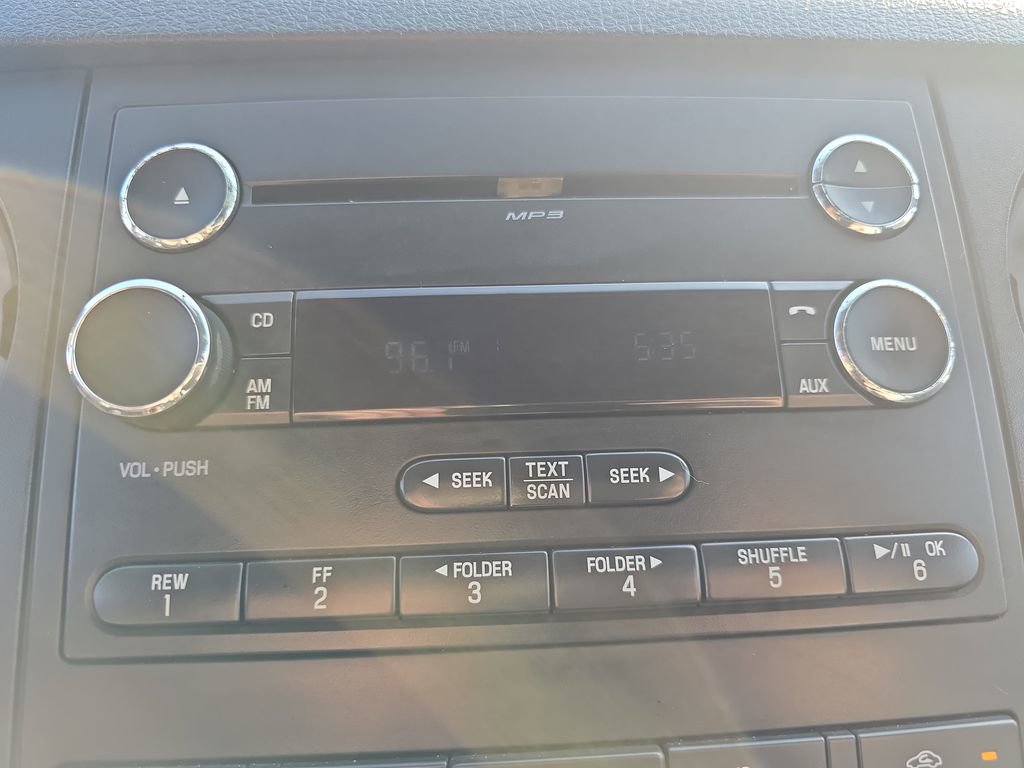 Used 2016 Ford F550 2WD Regular Cab Super Duty image 19