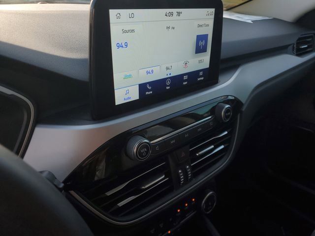 Certified 2022 Ford Escape SE w/ SE Sport Appearance Package image 26