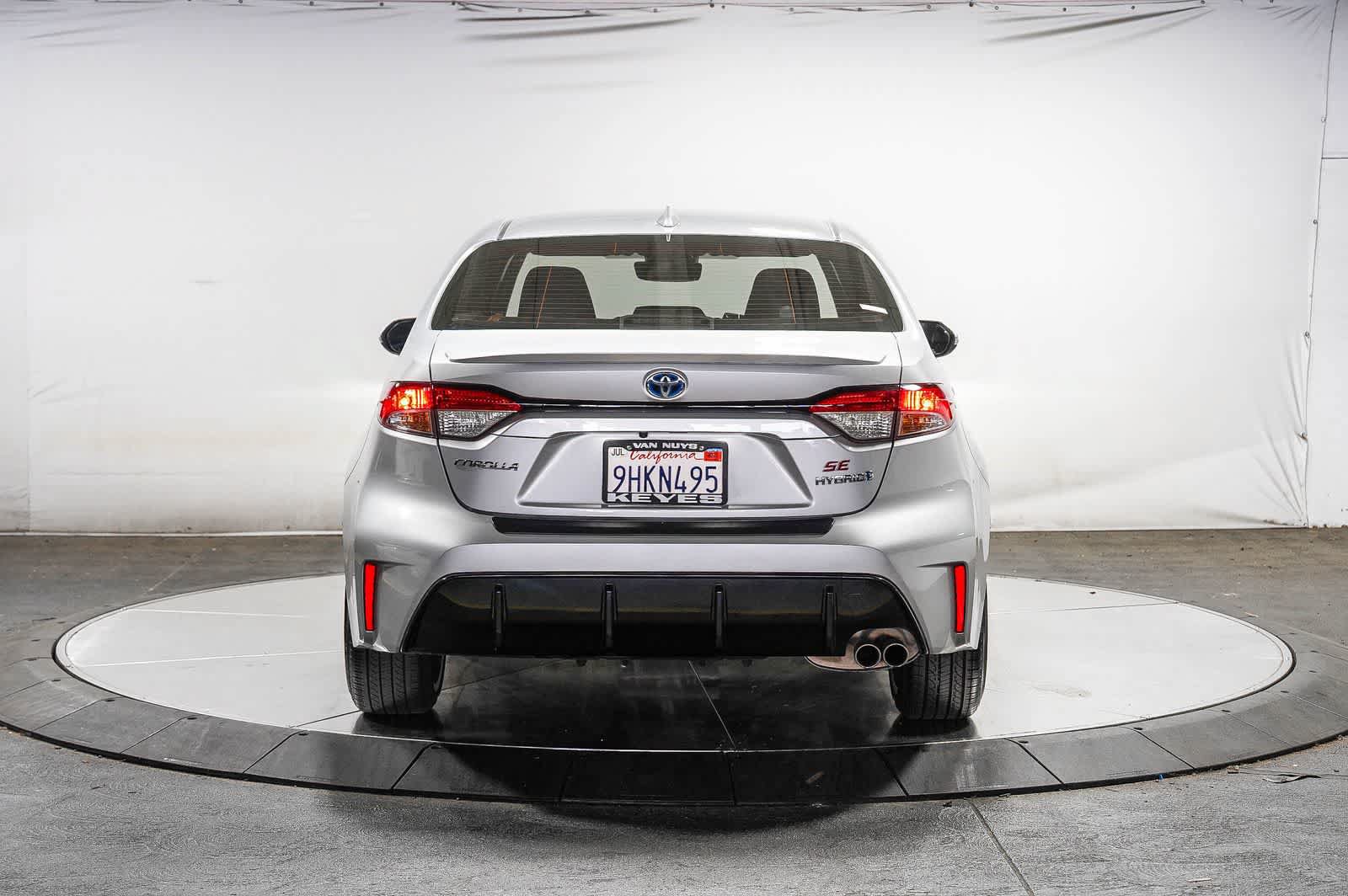 Certified 2023 Toyota Corolla SE w/ Carpet Mat Package (TMS) FWD image 4