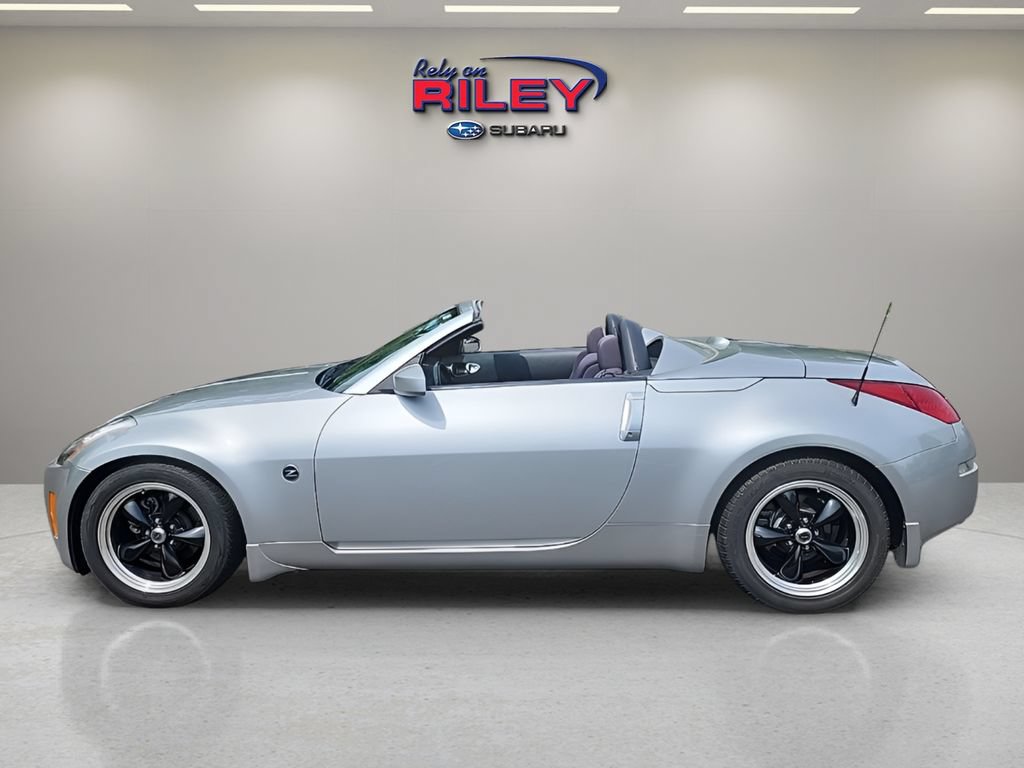 Used 2005 Nissan 350Z Enthusiast RWD image 4