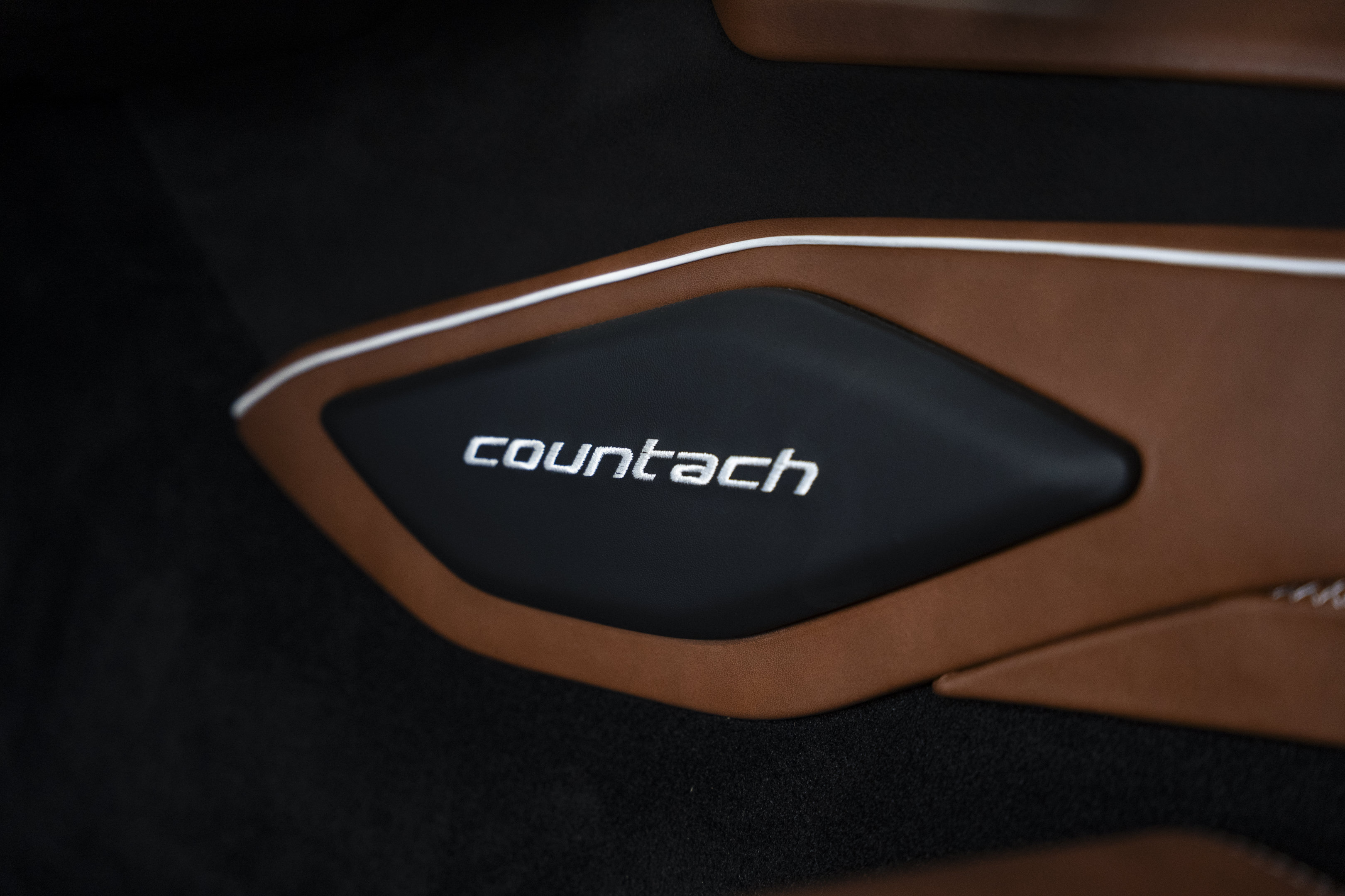 Used 2022 Lamborghini Aventador Countach AWD/4WD image 80
