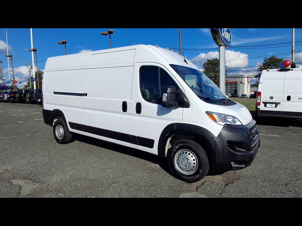 Used 2026 RAM ProMaster 2500 w/ Convenience Group FWD image 2