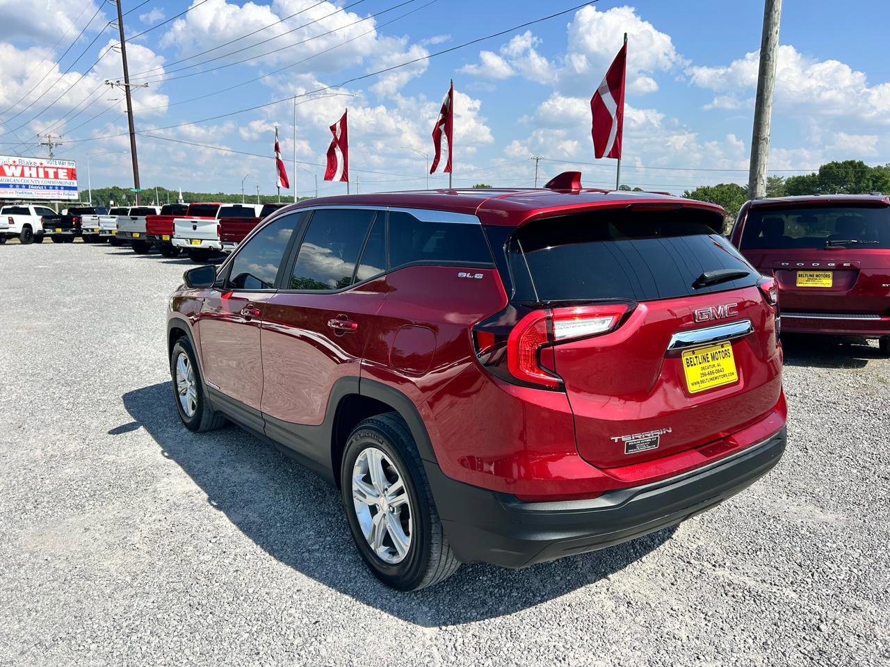 Used 2022 GMC Terrain SLE FWD image 19