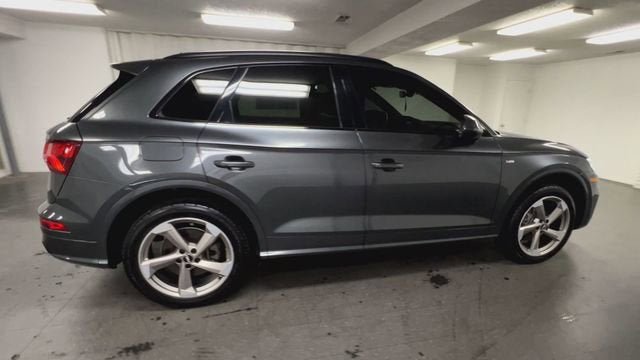 Used 2020 Audi Q5 2.0T Titanium Premium Plus w/ Premium Plus Package AWD/4WD image 9