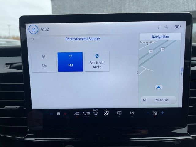 Used 2023 Ford Transit 350 XLT image 19